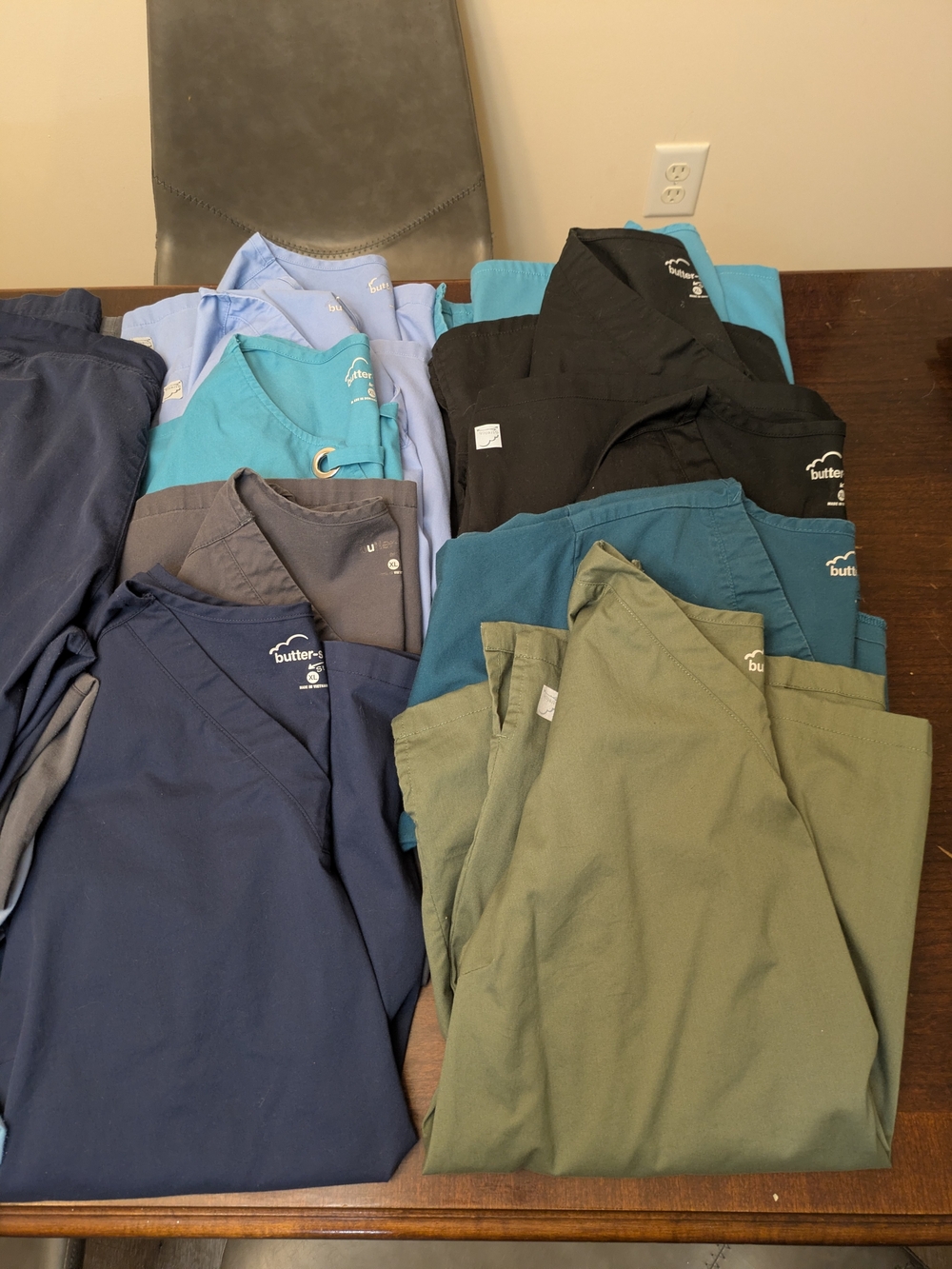 Lot Of Scrubs (10 Tops And 10 Bottoms)